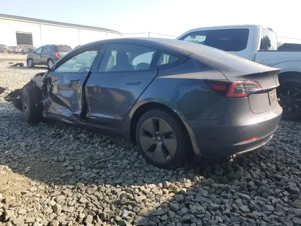 5YJ3E1EA4PF700217 2023 TESLA MODEL 3 - Image 2