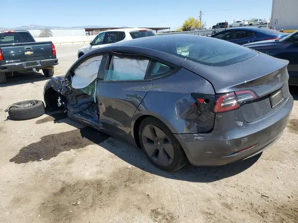 5YJ3E1EA4PF702064 2023 TESLA MODEL 3 - Image 2