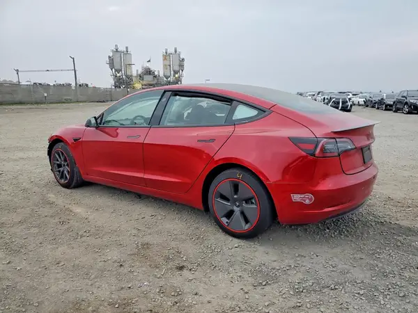 5YJ3E1EA4PF705434 2023 TESLA MODEL 3 - Image 2