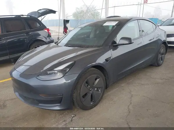 5YJ3E1EA4PF707538 2023 TESLA MODEL 3 - Image 2