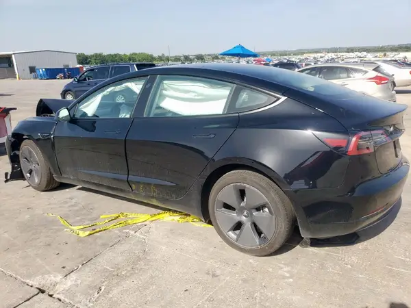5YJ3E1EA4PF713100 2023 TESLA MODEL 3 - Image 2