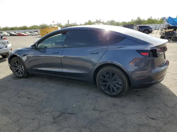 5YJ3E1EA4PF715963 2023 TESLA MODEL 3 - Image 2