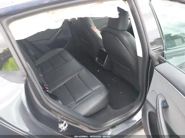 5YJ3E1EA4RF722849 2024 TESLA MODEL 3 - Image 8