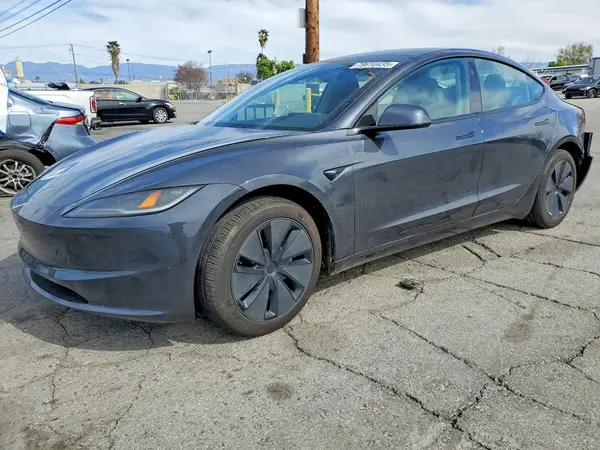 5YJ3E1EA4RF725315 2024 TESLA MODEL 3 - Image 1