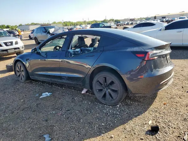 5YJ3E1EA4RF725802 2024 TESLA MODEL 3 - Image 2