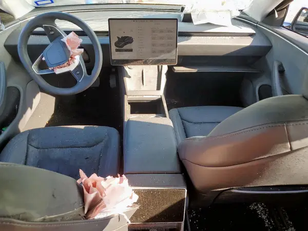 5YJ3E1EA4RF725802 2024 TESLA MODEL 3 - Image 8