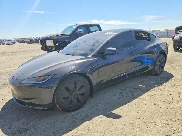 5YJ3E1EA4RF726061 2024 TESLA MODEL 3 - Image 1