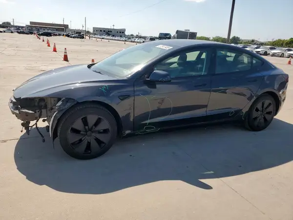 5YJ3E1EA4RF726318 2024 TESLA MODEL 3 - Image 1