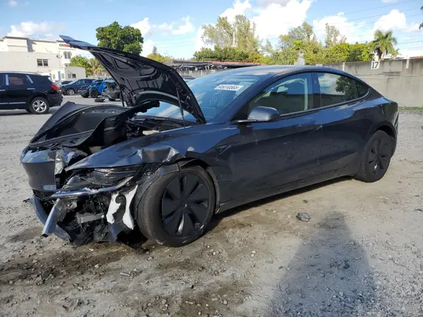 5YJ3E1EA4RF727260 2024 TESLA MODEL 3 - Image 1