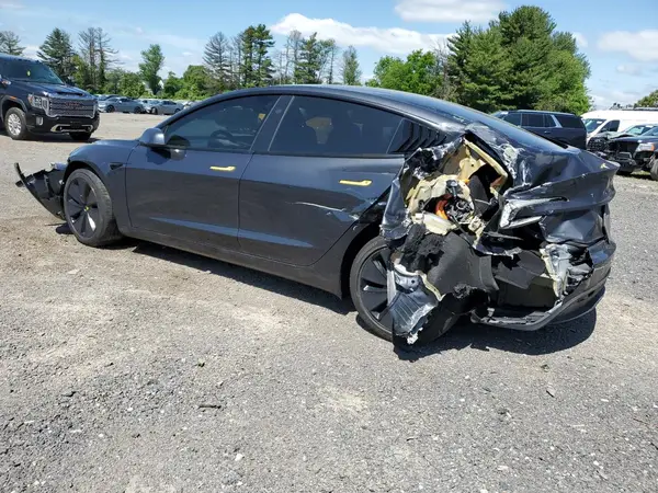 5YJ3E1EA4RF731812 2024 TESLA MODEL 3 - Image 2