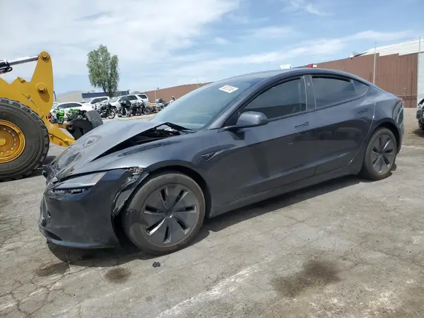 5YJ3E1EA4RF735892 2024 TESLA MODEL 3 - Image 1