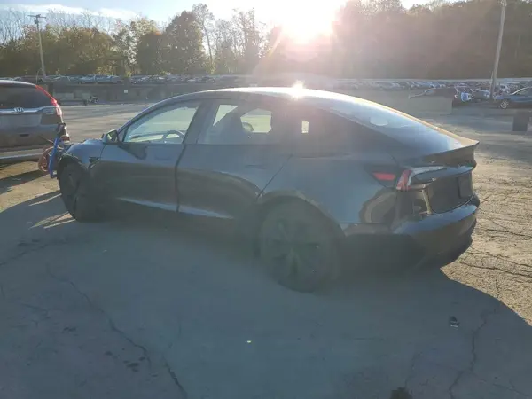 5YJ3E1EA4RF741577 2024 TESLA MODEL 3 - Image 2