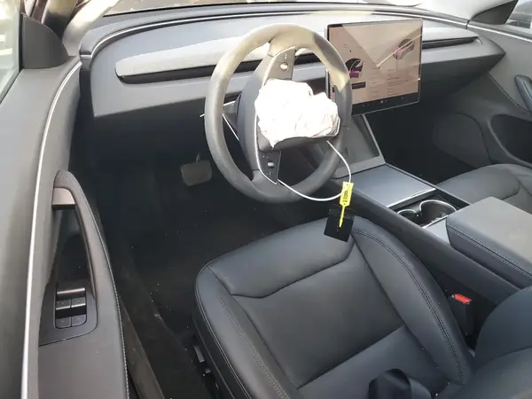 5YJ3E1EA4RF741904 2024 TESLA MODEL 3 - Image 8