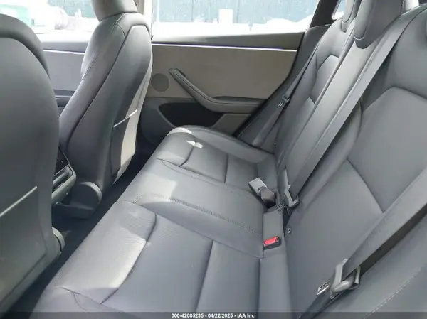 5YJ3E1EA4RF742745 2024 TESLA MODEL 3 - Image 8