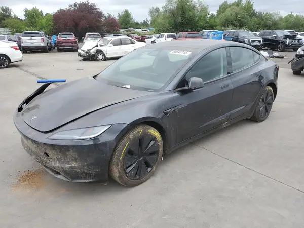 5YJ3E1EA4RF743345 2024 TESLA MODEL 3 - Image 1