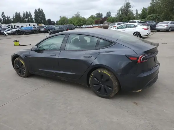 5YJ3E1EA4RF743345 2024 TESLA MODEL 3 - Image 2