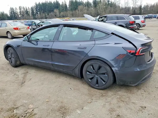 5YJ3E1EA4RF745189 2024 TESLA MODEL 3 - Image 2