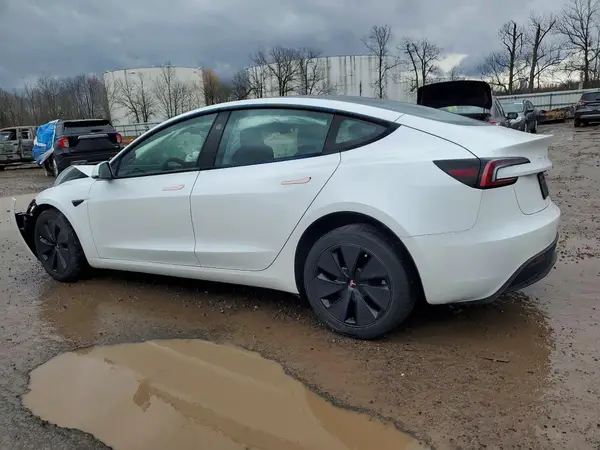 5YJ3E1EA4RF746441 2024 TESLA MODEL 3 - Image 2