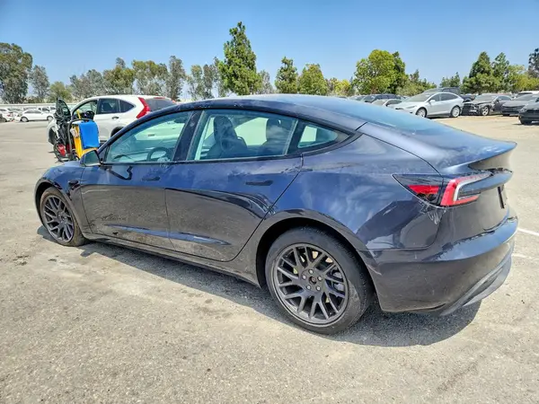 5YJ3E1EA4RF747492 2024 TESLA MODEL 3 - Image 2
