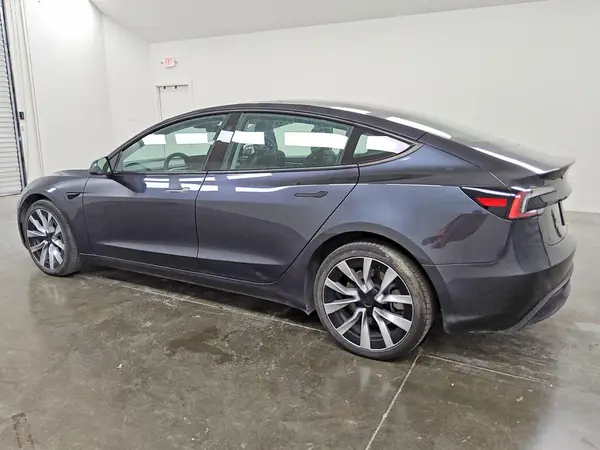 5YJ3E1EA4RF748433 2024 TESLA MODEL 3 - Image 2