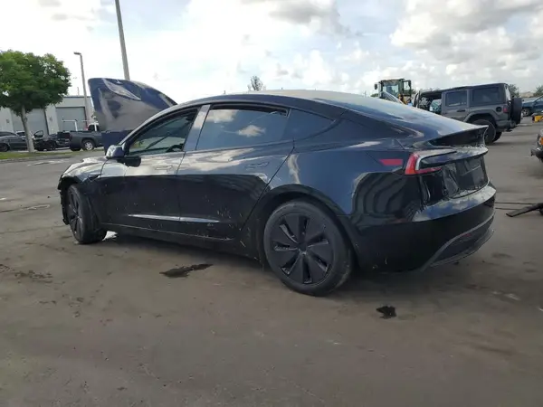 5YJ3E1EA4RF758203 2024 TESLA MODEL 3 - Image 2