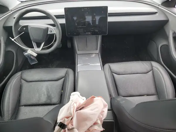 5YJ3E1EA4RF769573 2024 TESLA MODEL 3 - Image 8