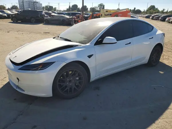 5YJ3E1EA4RF772165 2024 TESLA MODEL 3 - Image 1
