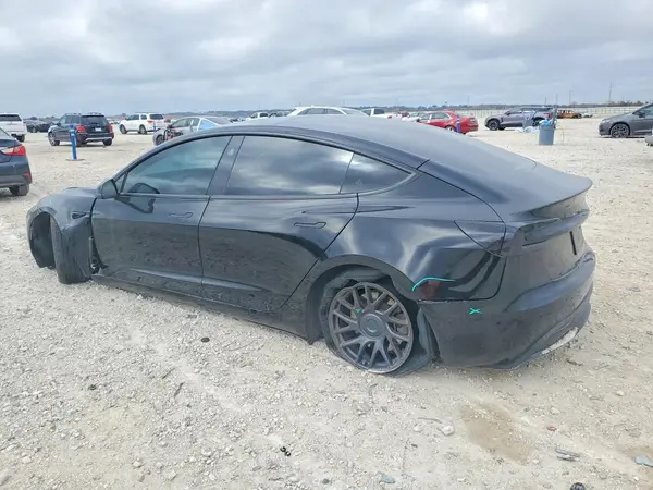 5YJ3E1EA4RF785224 2024 TESLA MODEL 3 - Image 2