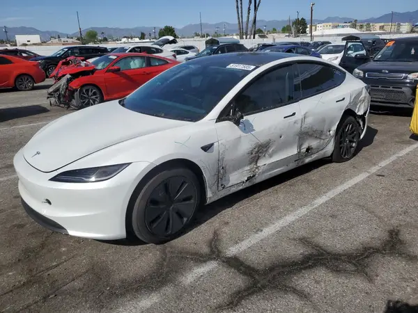 5YJ3E1EA4RF786437 2024 TESLA MODEL 3 - Image 1