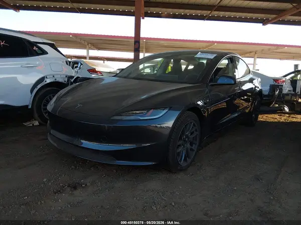 5YJ3E1EA4RF786602 2024 TESLA MODEL 3 - Image 2