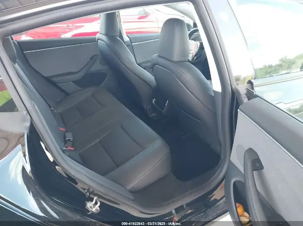 5YJ3E1EA4RF822384 2024 TESLA MODEL 3 - Image 8