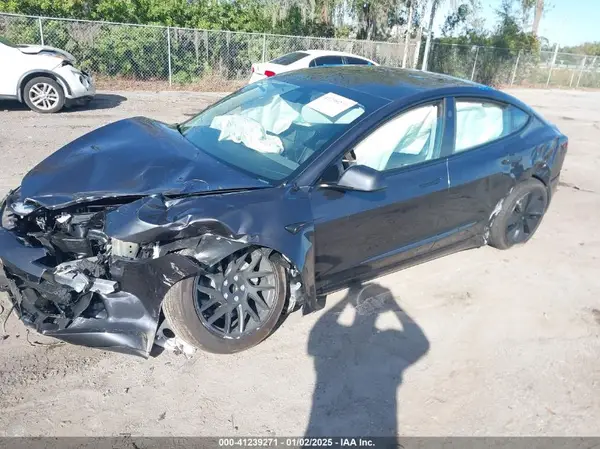 5YJ3E1EA4RF823499 2024 TESLA MODEL 3 - Image 2
