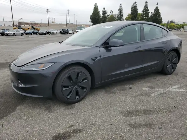 5YJ3E1EA4RF825463 2024 TESLA MODEL 3 - Image 1