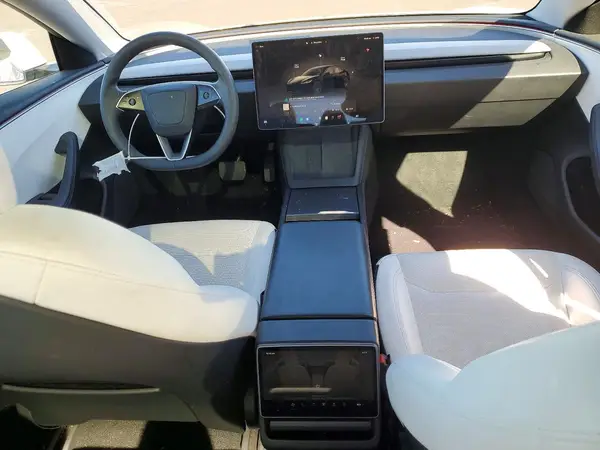 5YJ3E1EA4RF827228 2024 TESLA MODEL 3 - Image 8