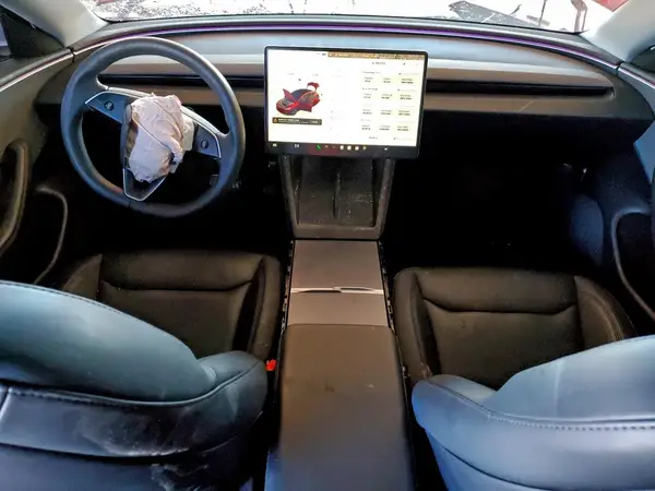 5YJ3E1EA4RF830646 2024 TESLA MODEL 3 - Image 8