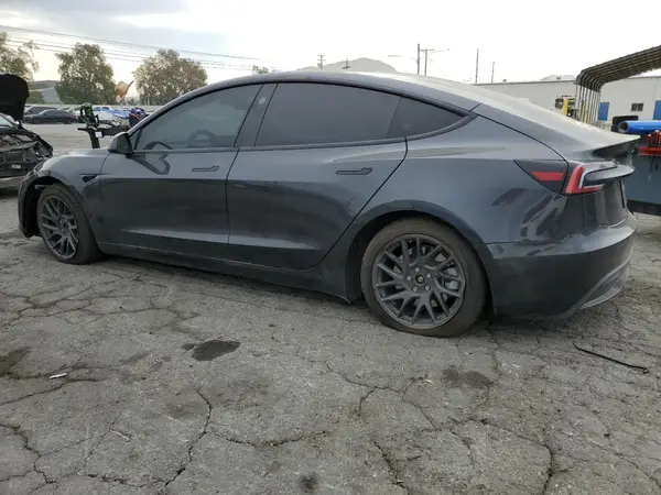 5YJ3E1EA4RF834129 2024 TESLA MODEL 3 - Image 2