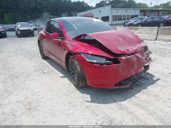 5YJ3E1EA4RF844496 2024 TESLA MODEL 3 - Image 1