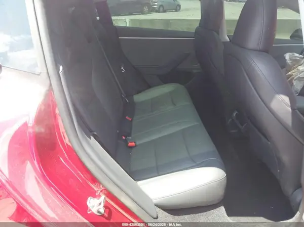 5YJ3E1EA4RF844496 2024 TESLA MODEL 3 - Image 8