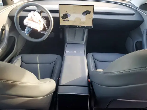 5YJ3E1EA4RF854512 2024 TESLA MODEL 3 - Image 8