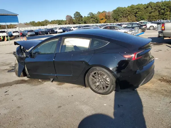 5YJ3E1EA4RF855577 2024 TESLA MODEL 3 - Image 2