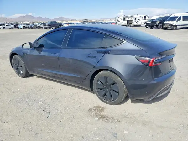 5YJ3E1EA4RF855773 2024 TESLA MODEL 3 - Image 2
