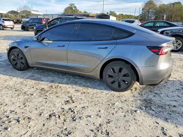 5YJ3E1EA4RF855787 2024 TESLA MODEL 3 - Image 2