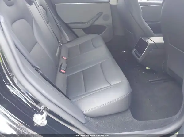 5YJ3E1EA4RF856745 2024 TESLA MODEL 3 - Image 8