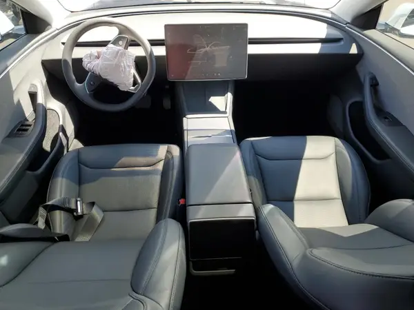 5YJ3E1EA4RF857698 2024 TESLA MODEL 3 - Image 8