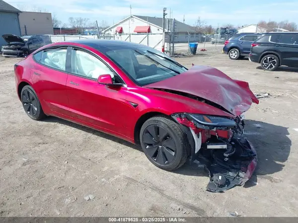 5YJ3E1EA4RF858852 2024 TESLA MODEL 3 - Image 1