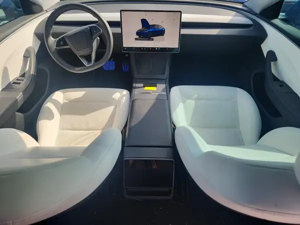5YJ3E1EA4RF860715 2024 TESLA MODEL 3 - Image 8