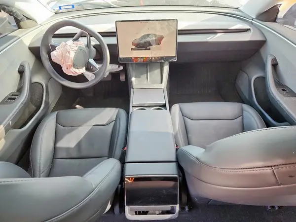5YJ3E1EA4RF861850 2024 TESLA MODEL 3 - Image 8