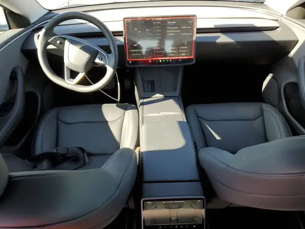 5YJ3E1EA4RF864893 2024 TESLA MODEL 3 - Image 8