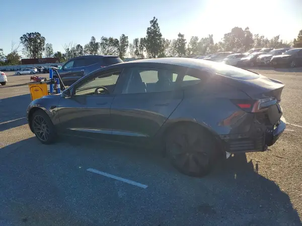 5YJ3E1EA4RF864957 2024 TESLA MODEL 3 - Image 2