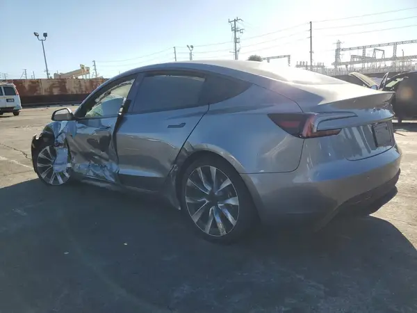 5YJ3E1EA4RF872251 2024 TESLA MODEL 3 - Image 2